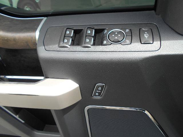 Certified 2022 Ford F250 Lariat w/ FX4 Off-Road Package AWD/4WD image 16