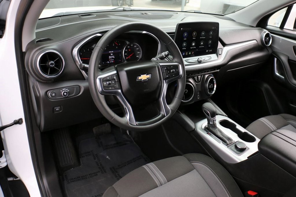 Used 2025 Chevrolet Blazer LT image 18