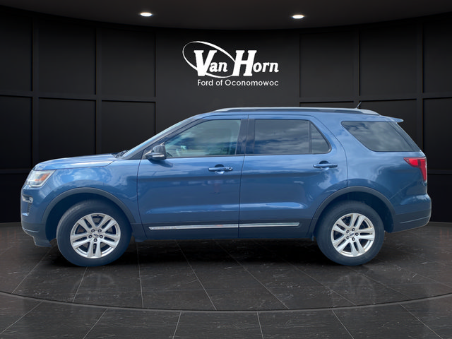 Certified 2018 Ford Explorer XLT w/ Equipment Group 202A AWD/4WD image 6