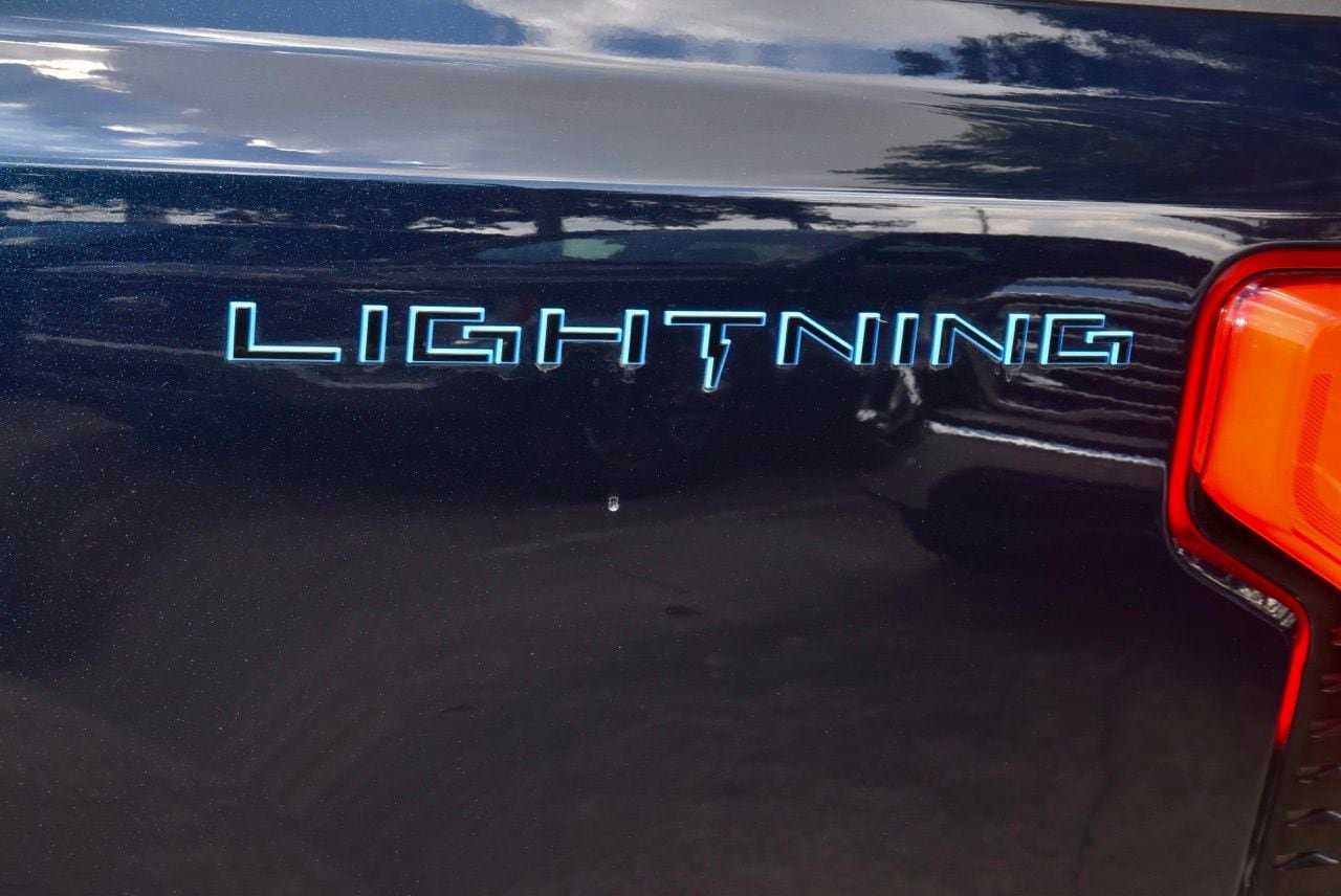 Certified 2025 Ford F150 Lightning Lariat AWD/4WD image 45