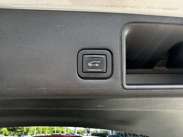 Used 2022 GMC Terrain SLE w/ Driver Convenience Package AWD/4WD image 43