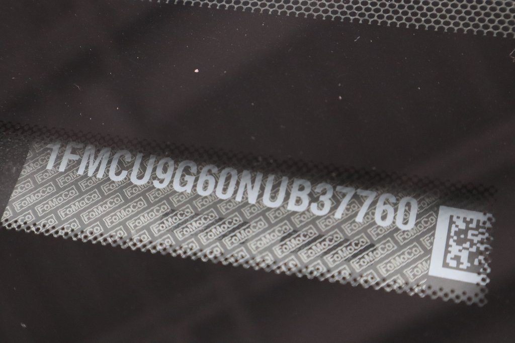 Certified 2022 Ford Escape SE w/ SE Sport Appearance Package image 35