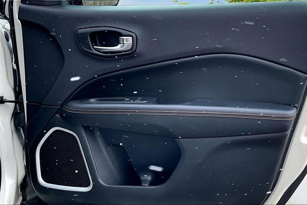 Used 2019 Jeep Compass Limited image 23