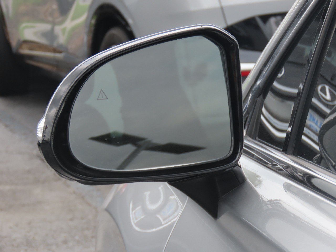 Used 2023 Hyundai Santa Fe Limited FWD image 17