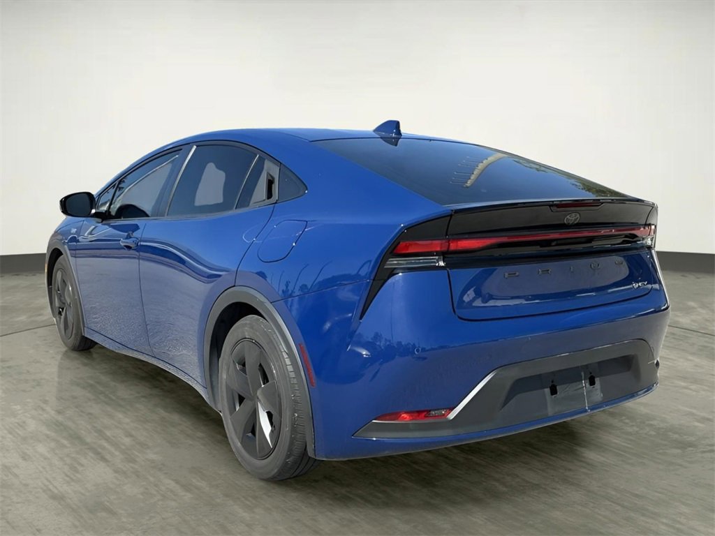 Used 2023 Toyota Prius LE image 5