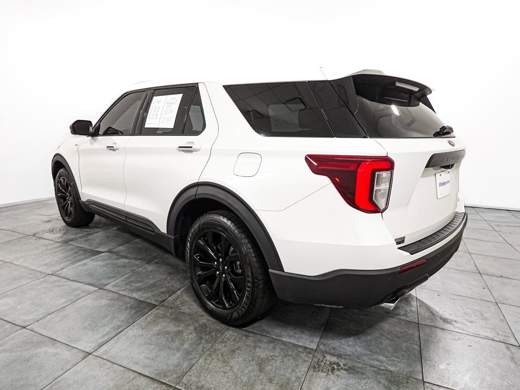 Certified 2022 Ford Explorer ST-Line image 4