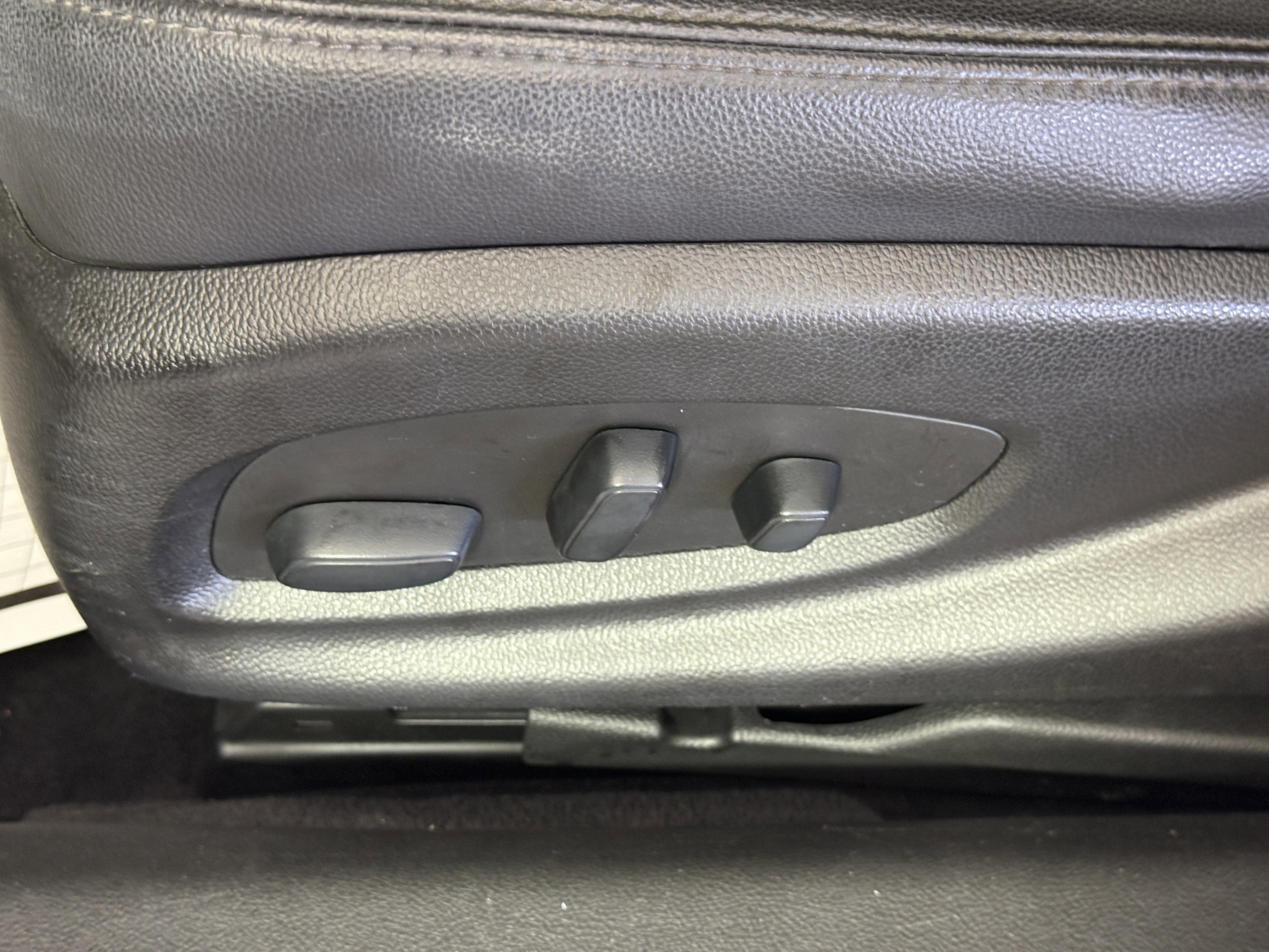 Used 2019 Chevrolet Impala LT image 17