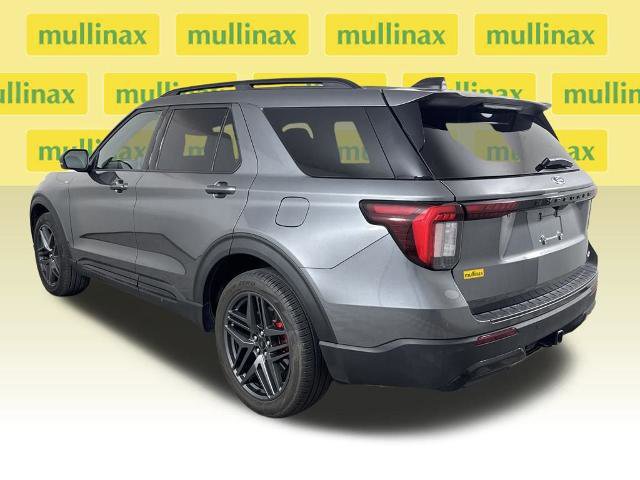 Certified 2025 Ford Explorer ST-Line w/ Premium Package image 3