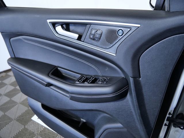 Certified 2024 Ford Edge Titanium w/ Equipment Group 301A image 27