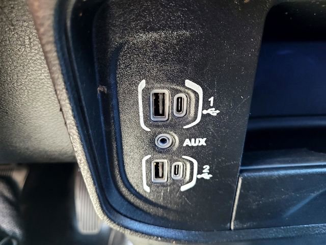 Used 2022 RAM 2500 Tradesman w/ Chrome Appearance Group AWD/4WD image 18