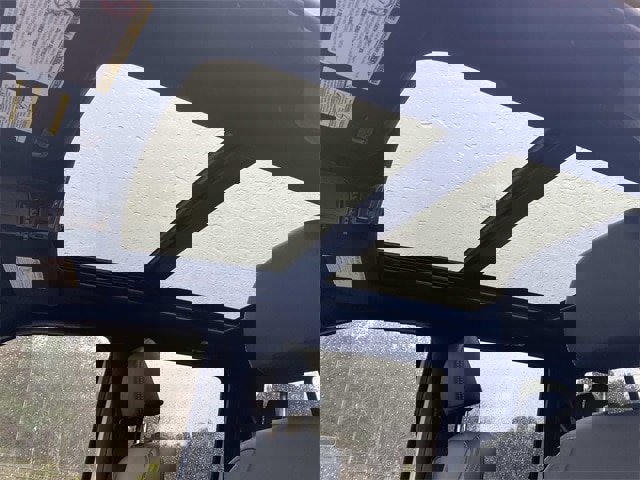 Certified 2022 Ford F350 Lariat w/ Black Appearance Package image 58