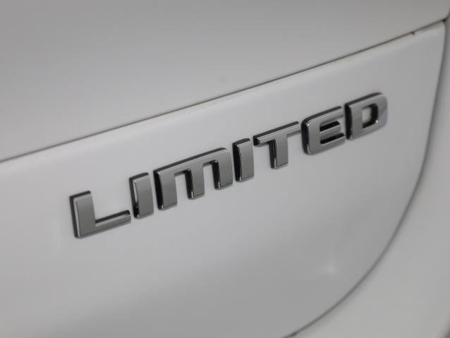 Used 2022 Jeep Grand Cherokee L Limited AWD/4WD image 30