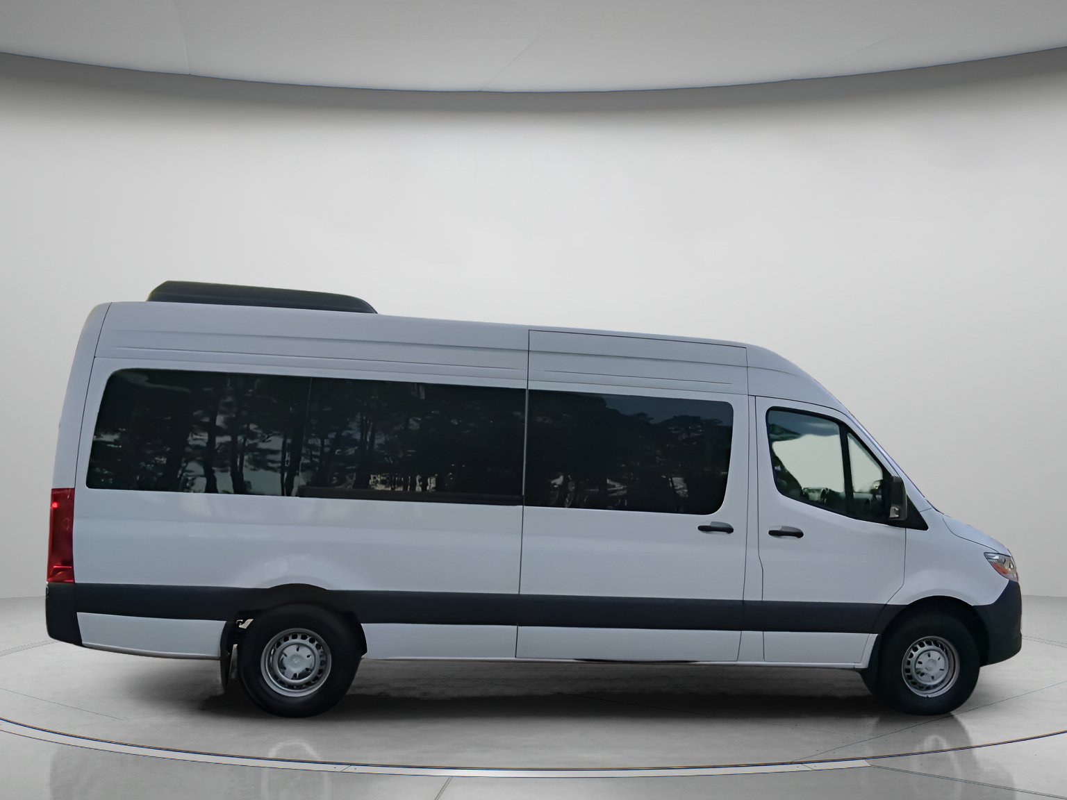 Used 2025 Mercedes-Benz Sprinter 2500 image 31