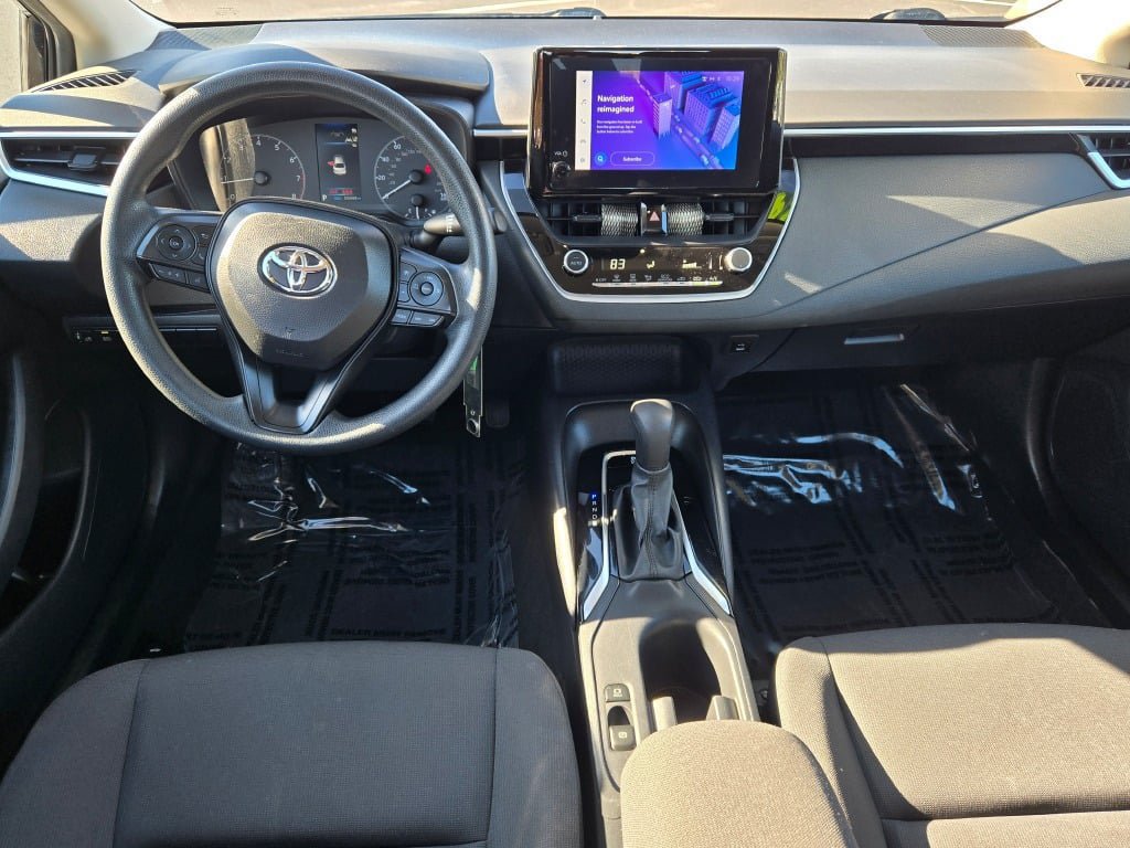 Used 2024 Toyota Corolla LE FWD image 14
