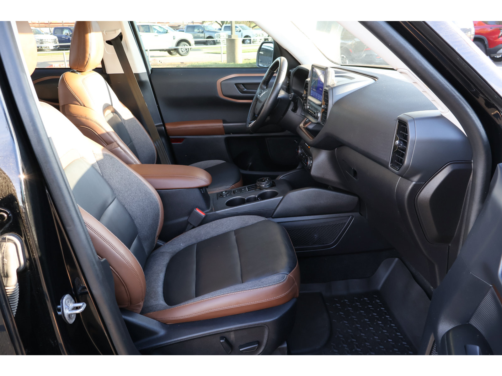 Certified 2023 Ford Bronco Sport Outer Banks w/ Tech Package AWD/4WD image 17