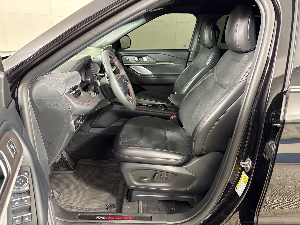 Certified 2025 Ford Explorer ST w/ Sun And Sound Package AWD/4WD image 30