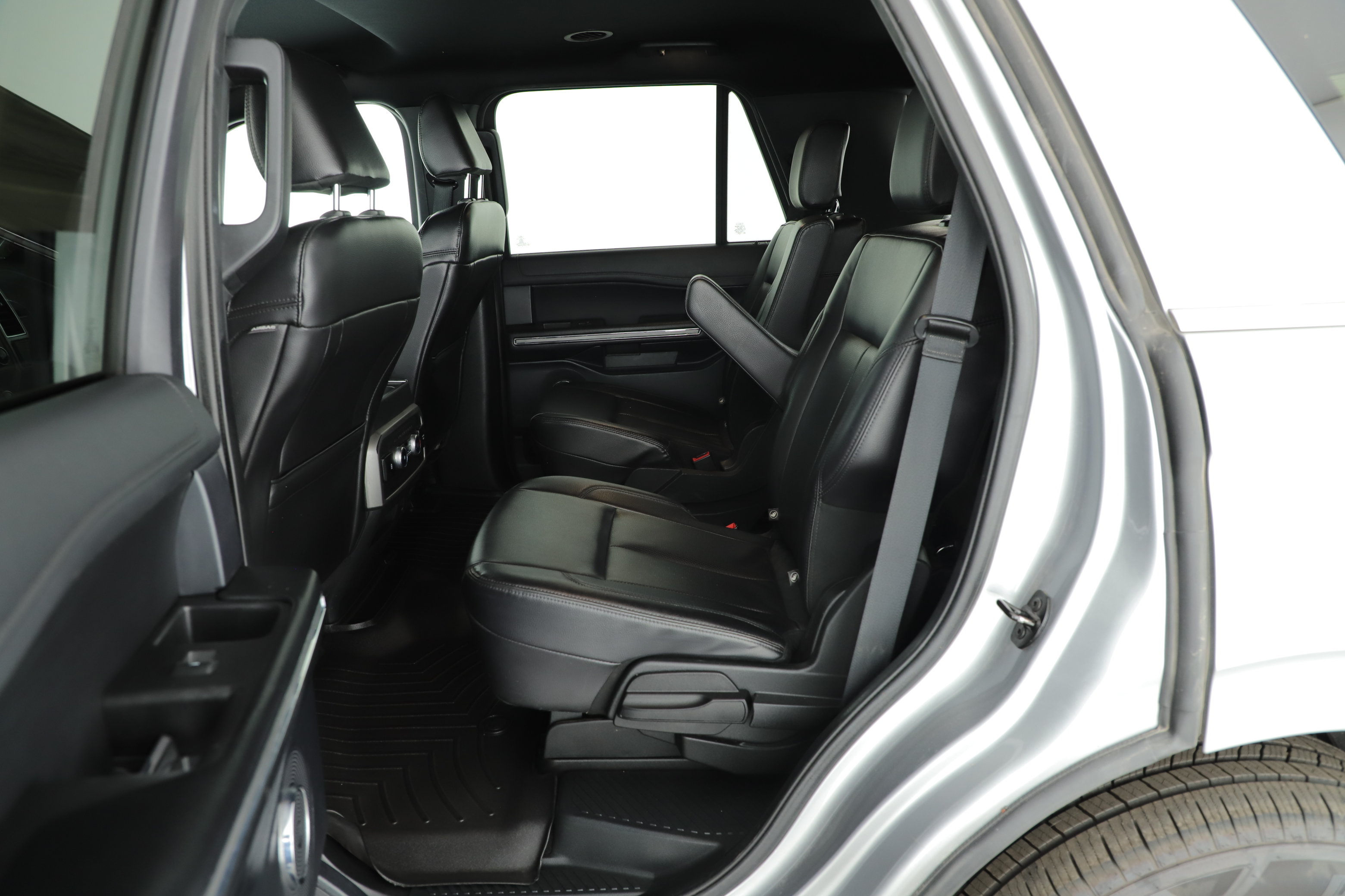 Certified 2021 Ford Expedition XLT RWD image 11