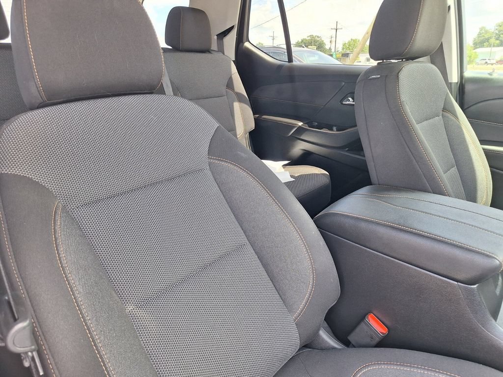 Used 2020 Chevrolet Traverse LS FWD image 19