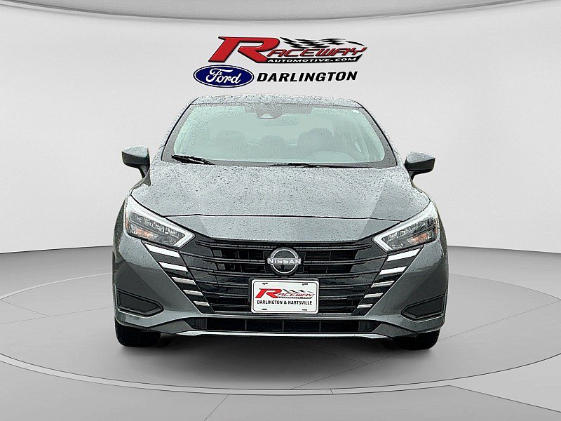 Used 2025 Nissan Versa SV FWD image 8