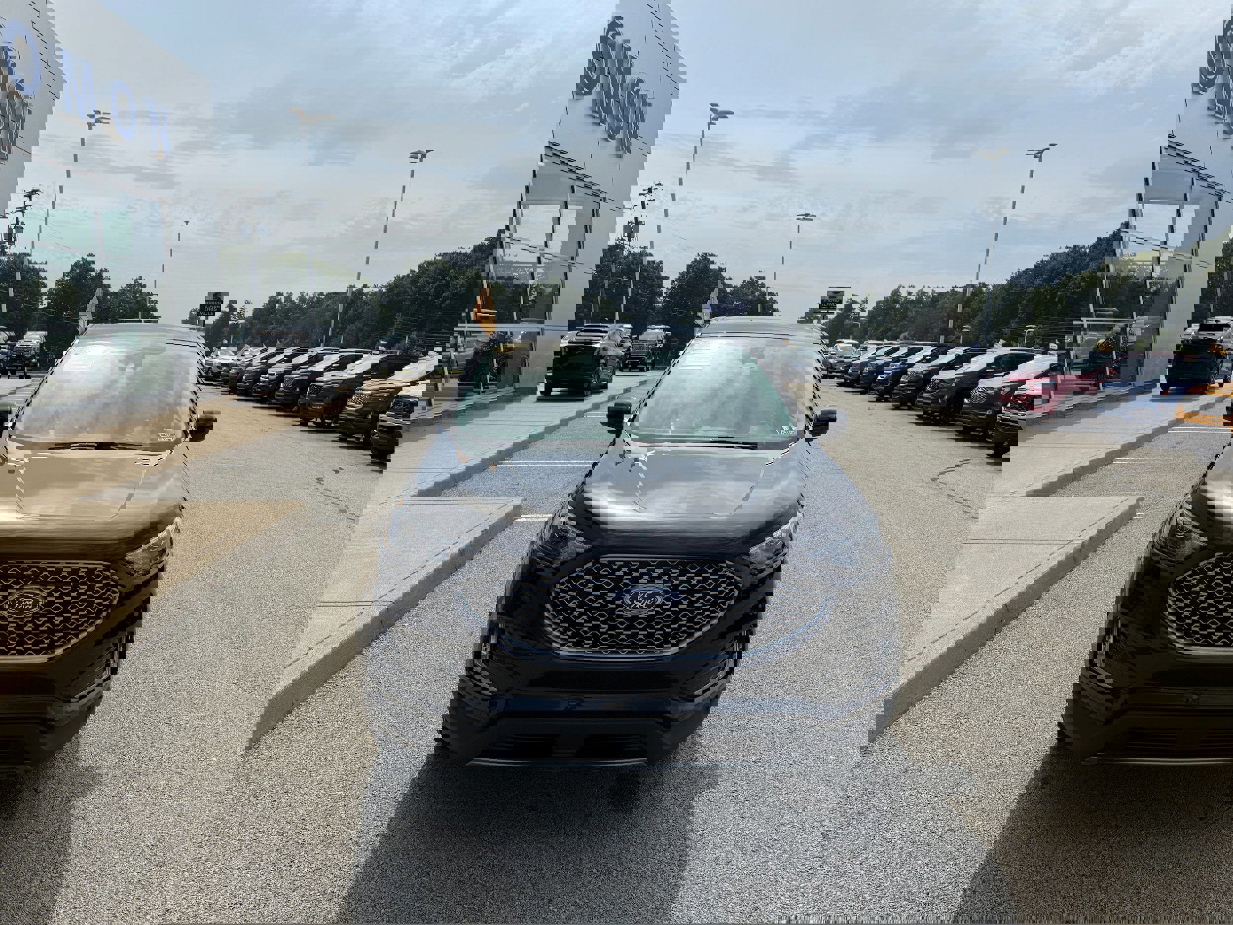 Certified 2024 Ford Edge SEL w/ Convenience Package image 8