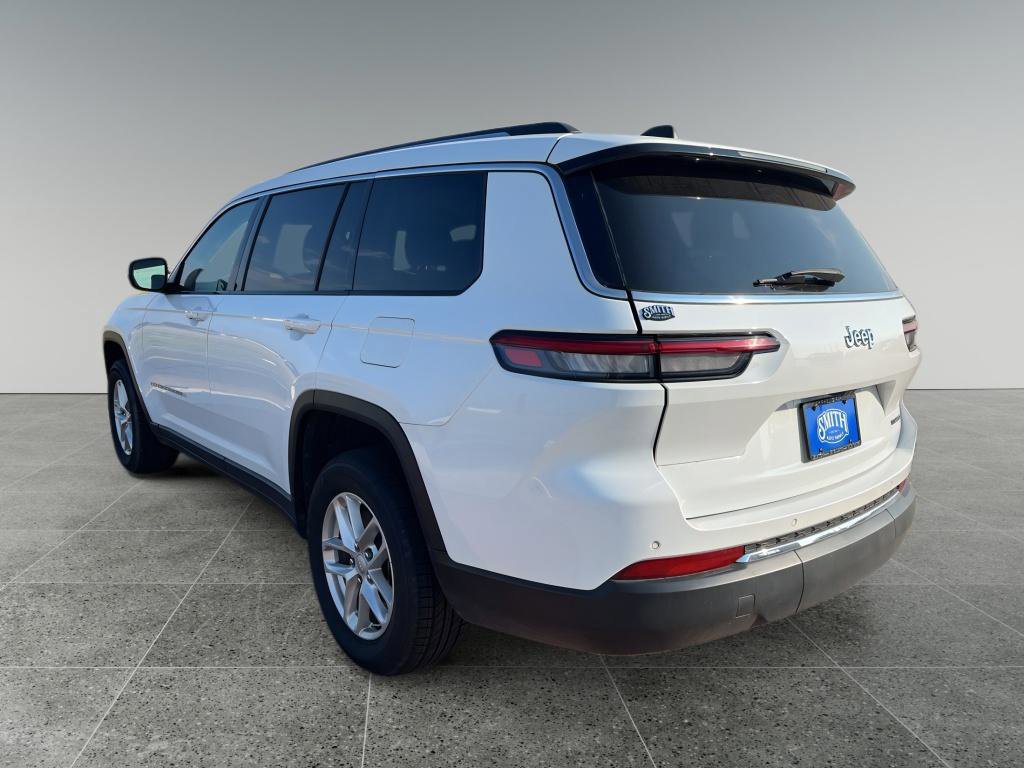Used 2023 Jeep Grand Cherokee L Laredo image 3