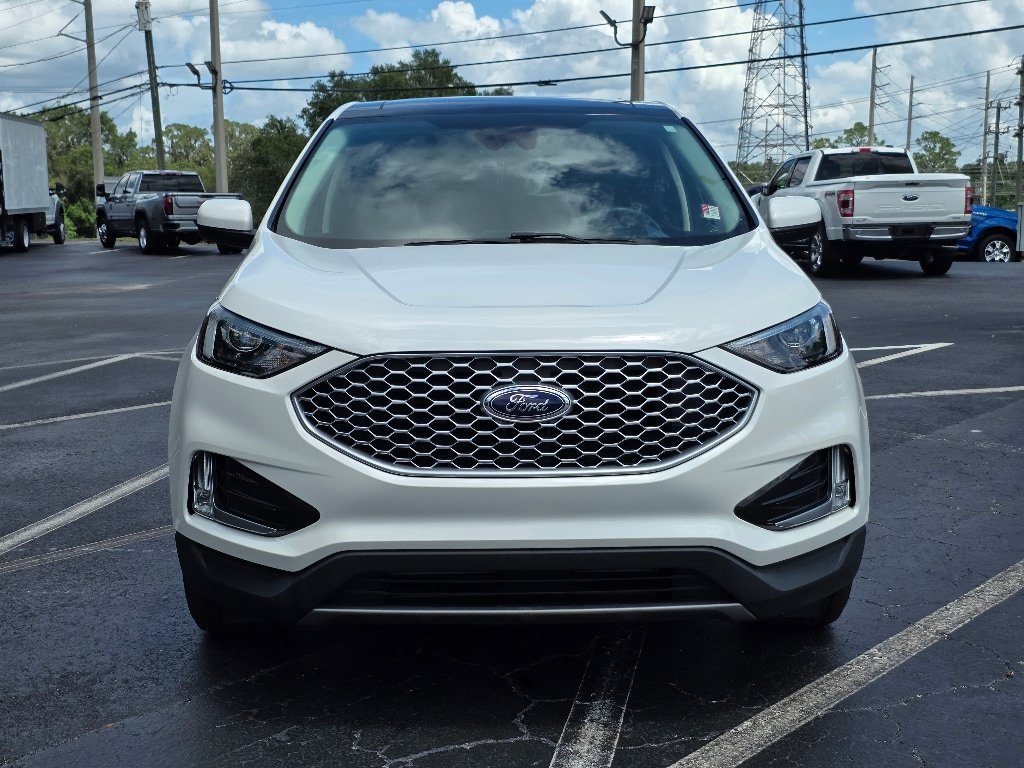 Certified 2024 Ford Edge SEL w/ Convenience Package AWD/4WD image 11