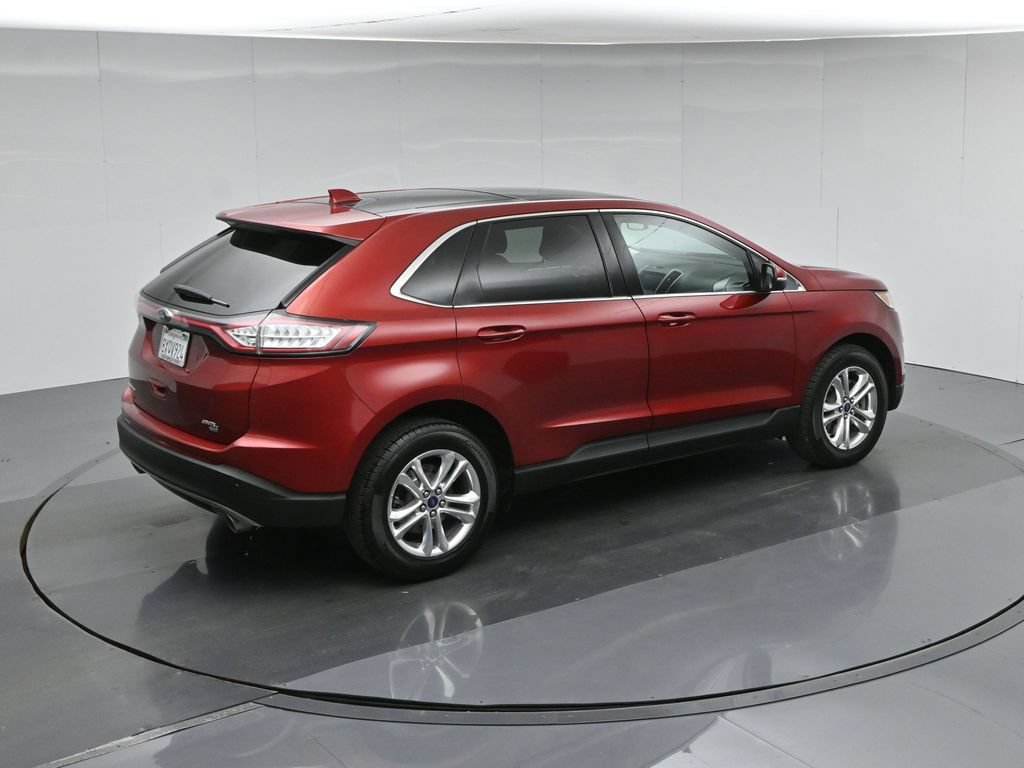 Certified 2017 Ford Edge SEL w/ Equipment Group 201A AWD/4WD image 44