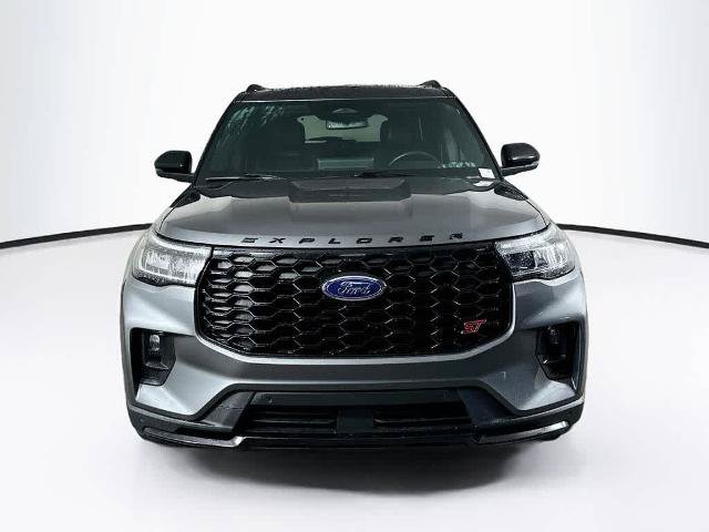 Certified 2025 Ford Explorer ST AWD/4WD image 6