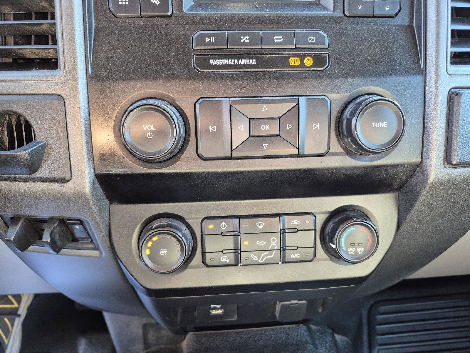 Certified 2020 Ford F350 XL w/ Power Equipment Group image 20