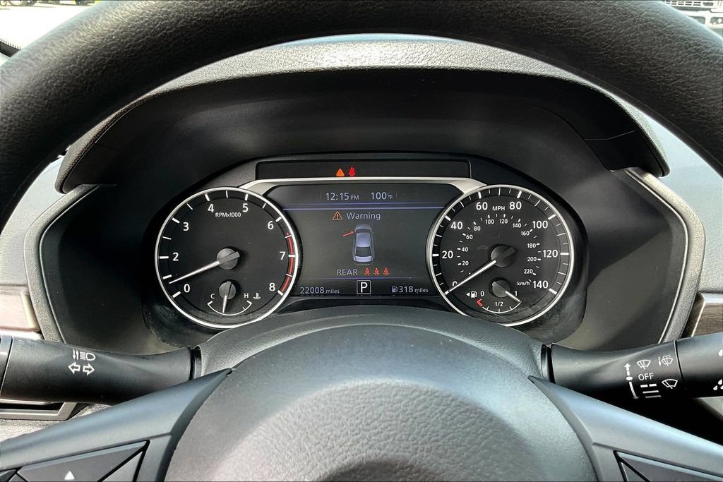 Used 2025 Nissan Altima 2.5 SV FWD image 14