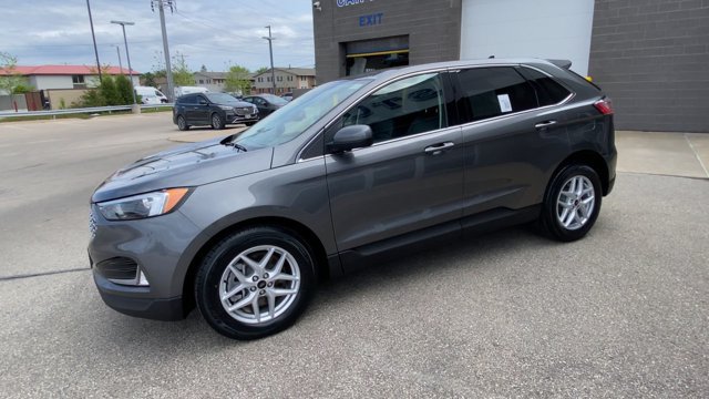 Certified 2023 Ford Edge SEL w/ Convenience Package AWD/4WD image 6