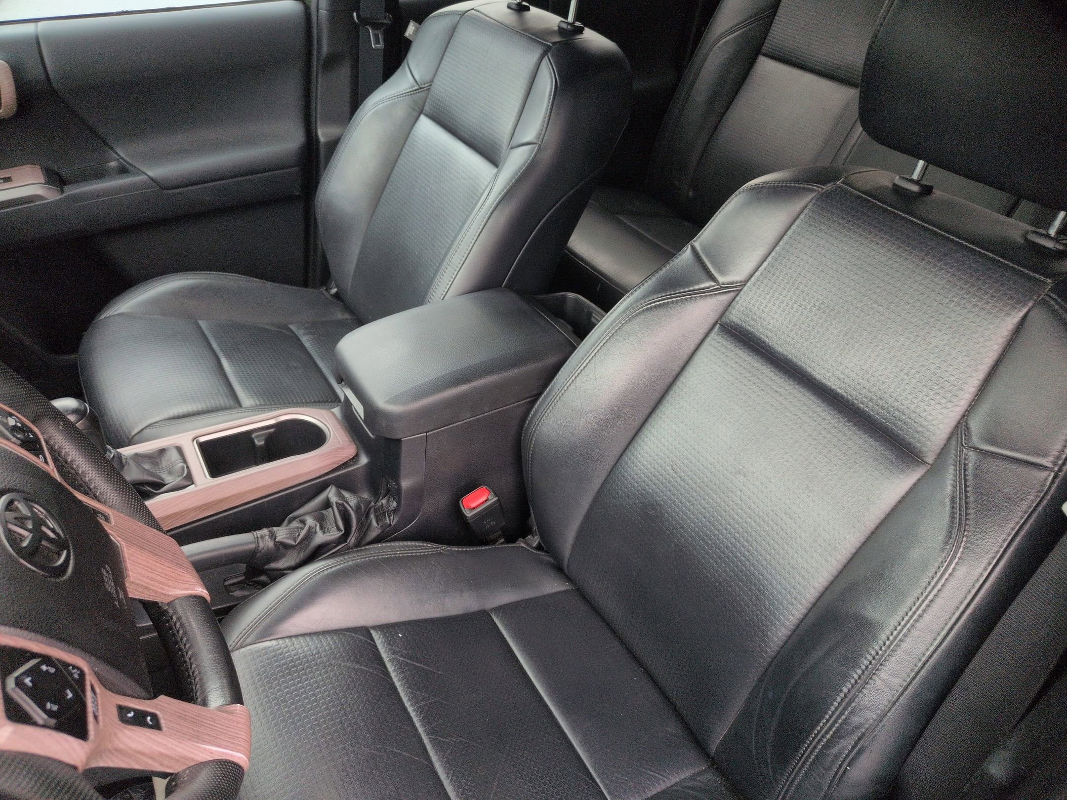 Used 2021 Toyota Tacoma TRD Off-Road w/ TRD Premium Off Road Package AWD/4WD image 16