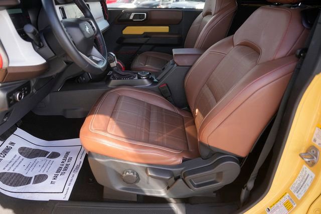 Certified 2024 Ford Bronco Heritage Edition image 9