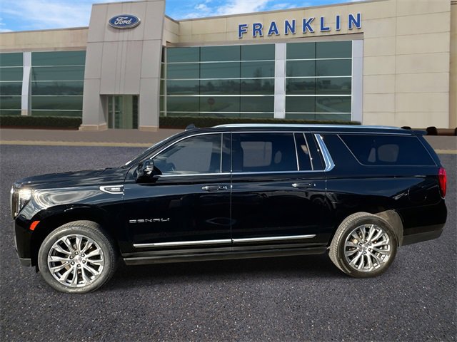 Used 2022 GMC Yukon XL Denali w/ Max Trailering Package image 2