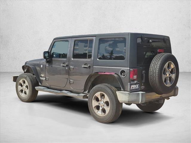 Used 2017 Jeep Wrangler Unlimited Sahara w/ Connectivity Group AWD/4WD image 7