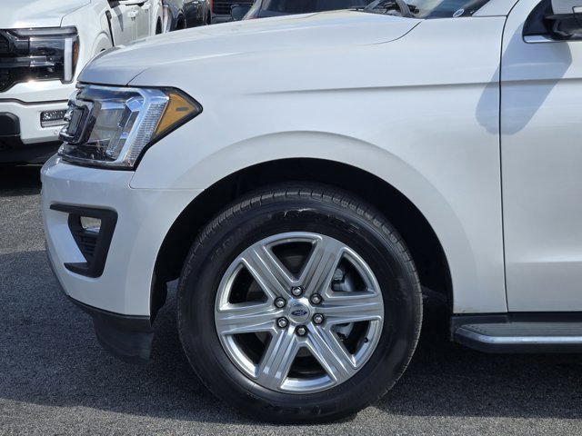 Certified 2019 Ford Expedition XLT w/ Equipment Group 202A image 8