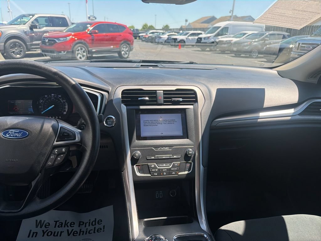 Certified 2019 Ford Fusion SE FWD image 19