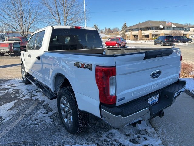 Certified 2017 Ford F250 XLT image 3