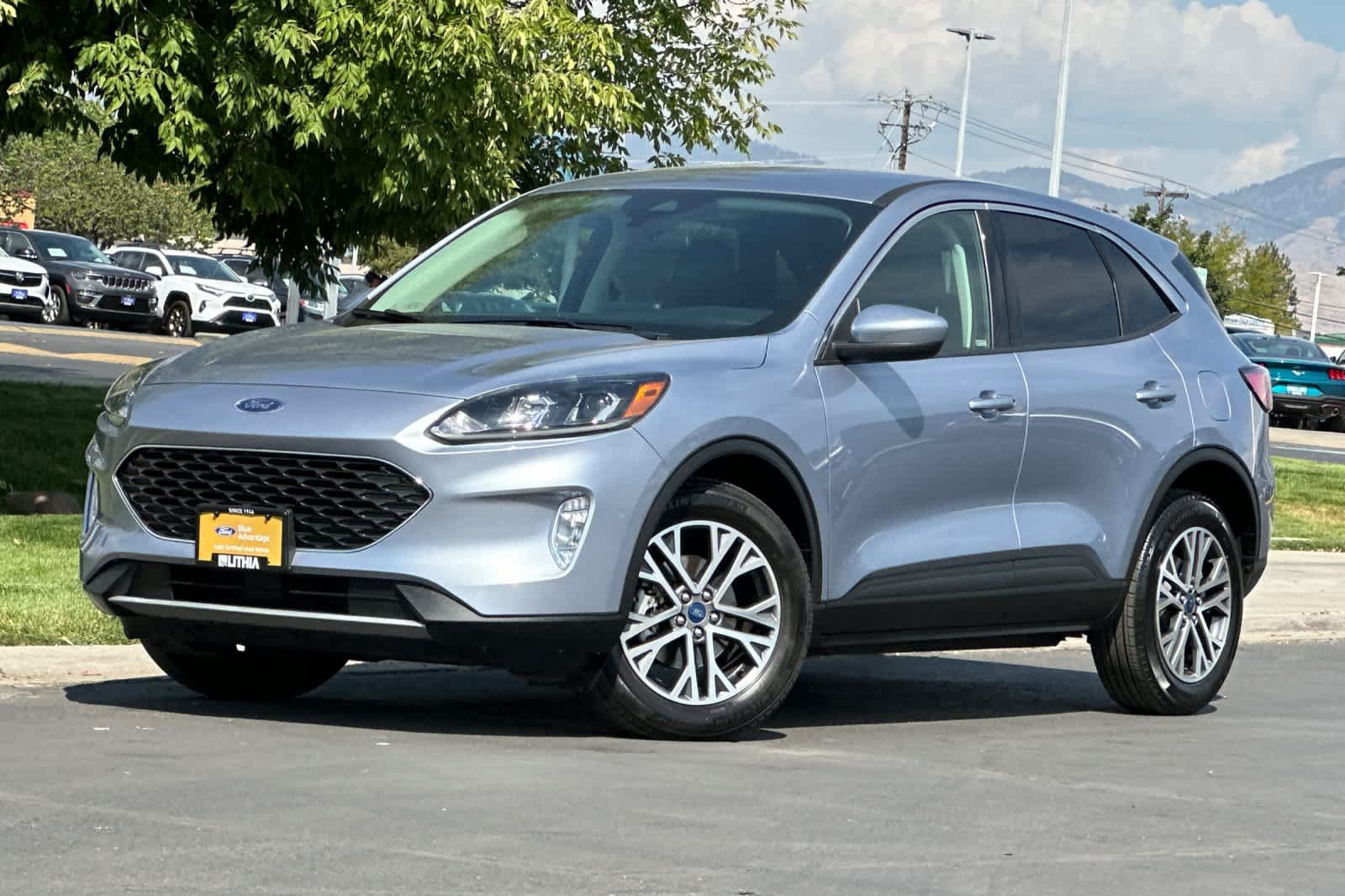 Certified 2022 Ford Escape SEL w/ Technology Package AWD/4WD image 1