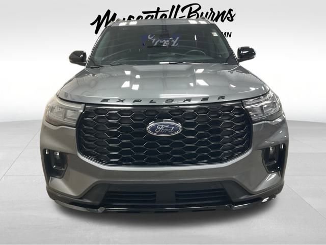 Certified 2025 Ford Explorer ST-Line w/ ST-Line Street Pack image 2