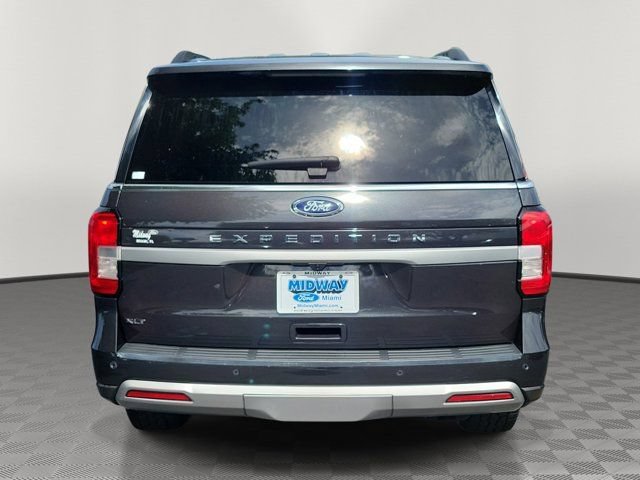 Certified 2023 Ford Expedition XLT RWD image 5