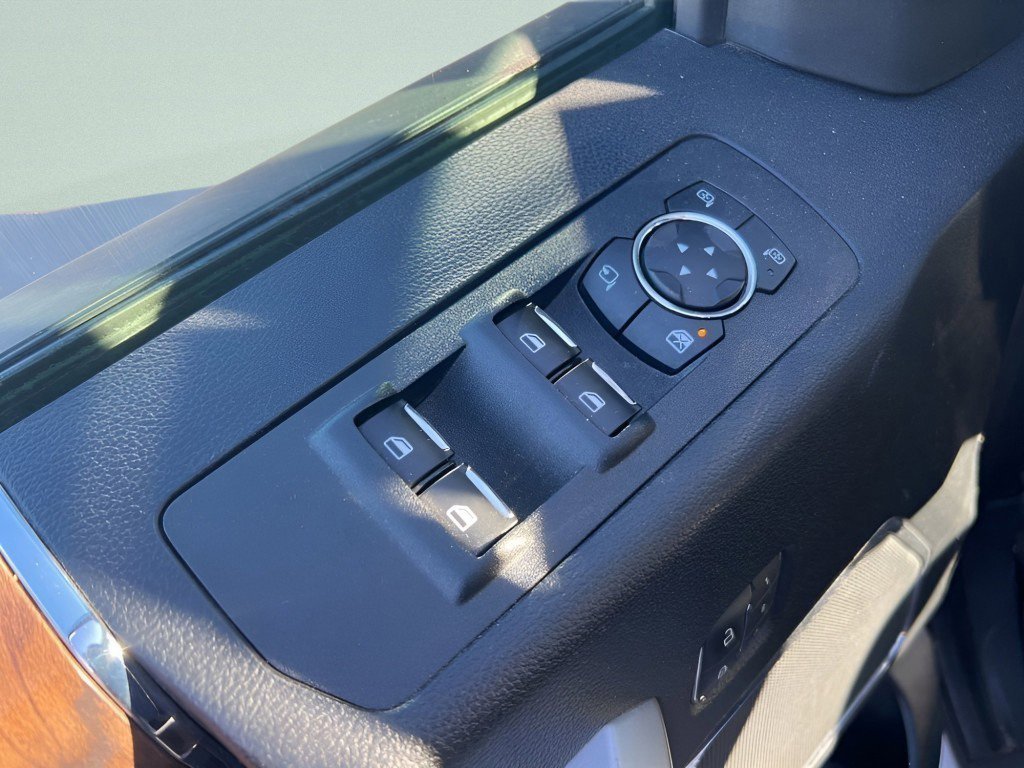 Certified 2019 Ford F150 Lariat image 21