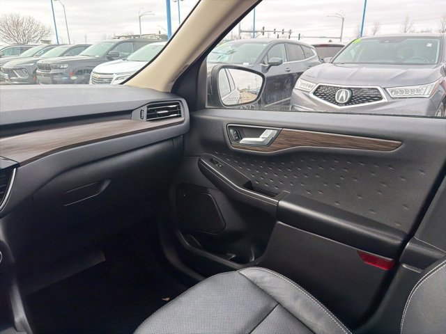Certified 2020 Ford Escape Titanium image 17