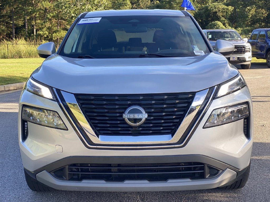 Used 2023 Nissan Rogue SV AWD/4WD image 11