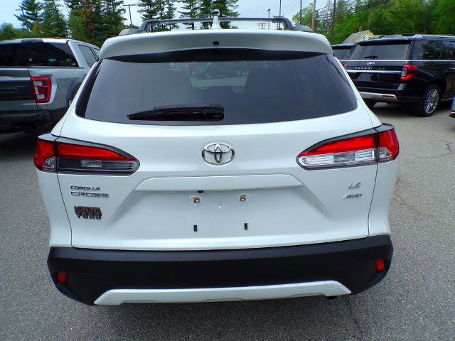 Used 2022 Toyota Corolla Cross LE AWD/4WD image 8