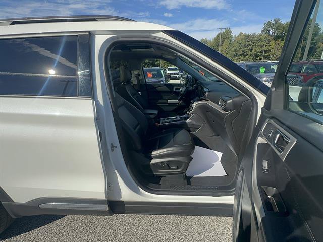 Certified 2023 Ford Explorer XLT w/ Equipment Group 202A AWD/4WD image 26