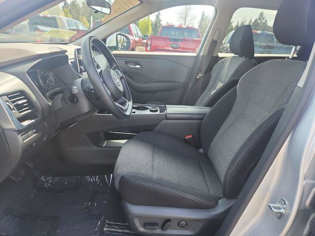 Used 2023 Nissan Rogue SV AWD/4WD image 6