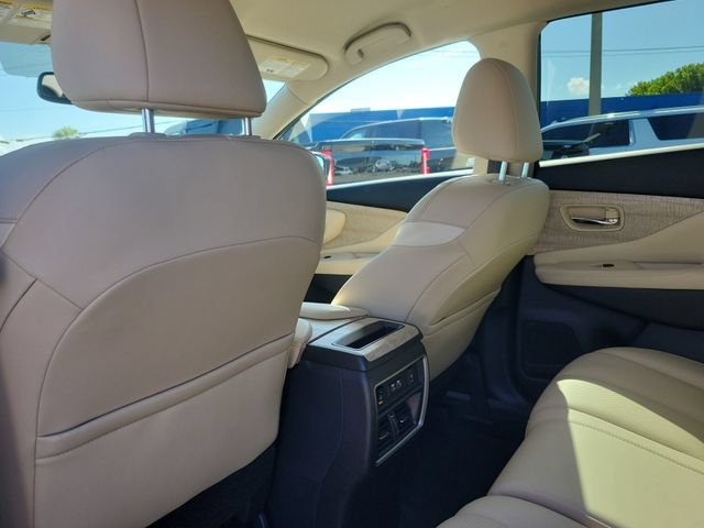 Used 2022 Nissan Murano SL FWD image 16