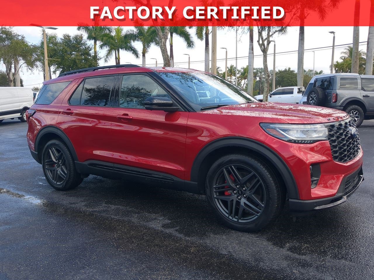 Certified 2025 Ford Explorer ST image 2