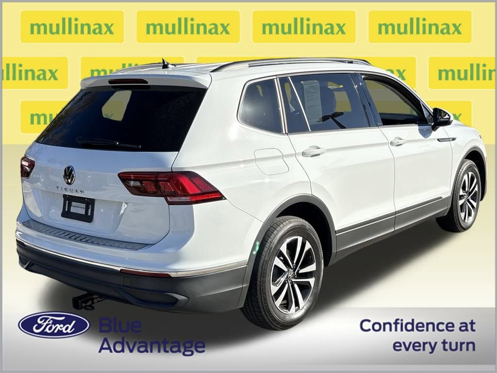 Used 2024 Volkswagen Tiguan S image 3